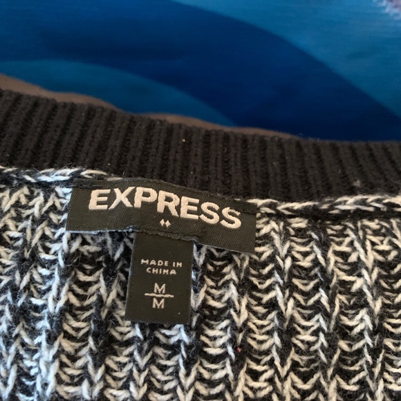 Sweater - Picture 5 of 5